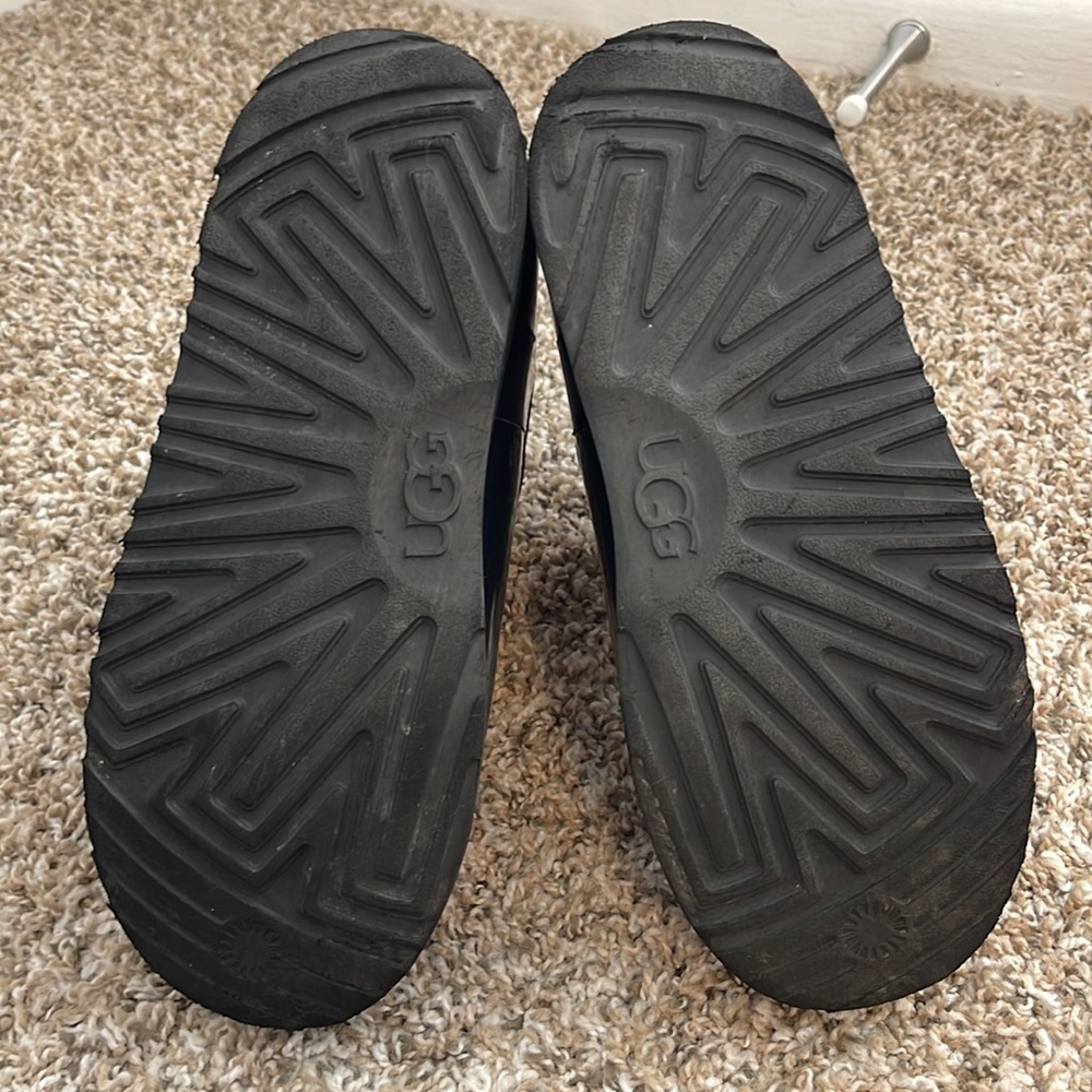 UGG Classic Boot Clear Mini Waterproof Size 5 Black - Picture 7 of 14
